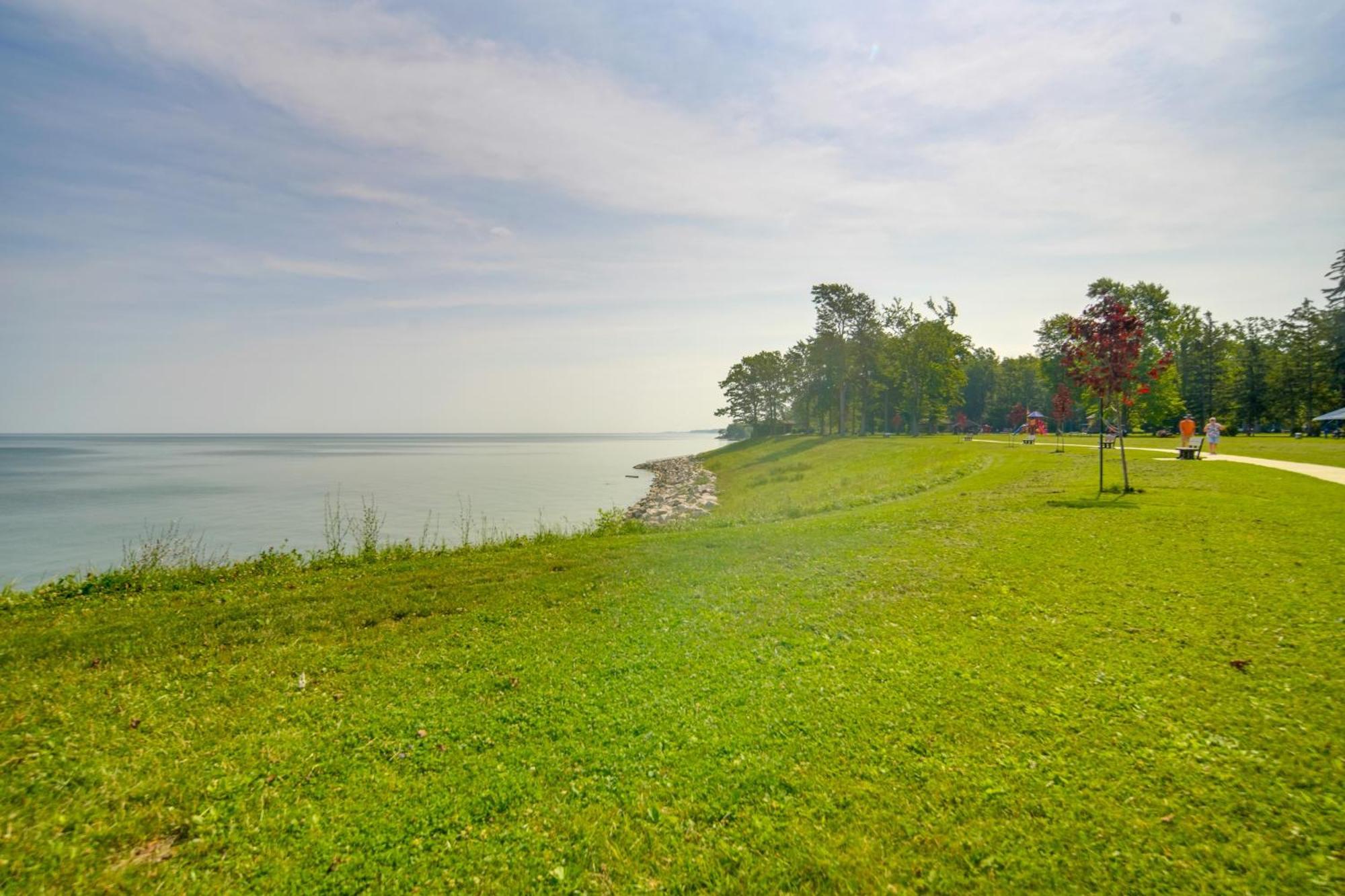 Charming Cottage With Yard Less Than 1 Mi To Lake Erie! Geneva Екстер'єр фото